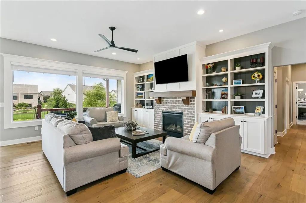 2407 N Lakeside Circle Andover KS 67002