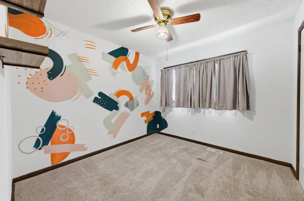 1921 N Gow Street Wichita KS 67203