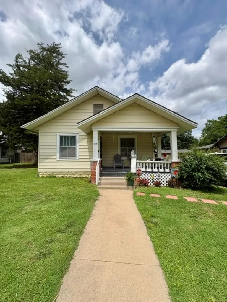 514 W Cave Springs Avenue El Dorado KS 67042