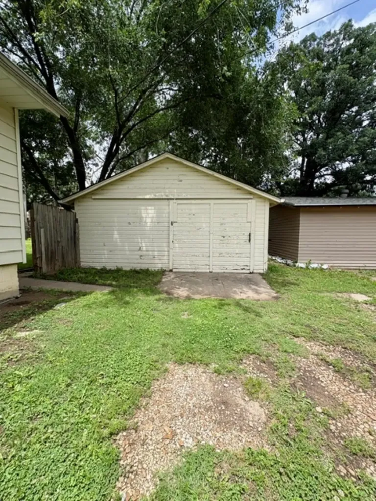 514 W Cave Springs Avenue El Dorado KS 67042