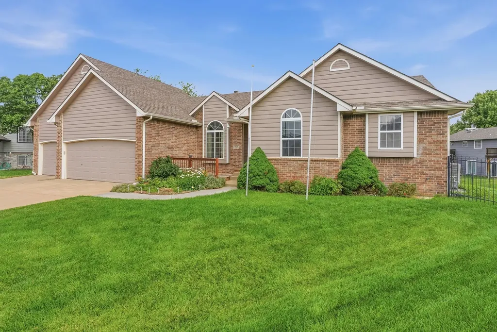 1835 S Covington Court Wichita KS 67209