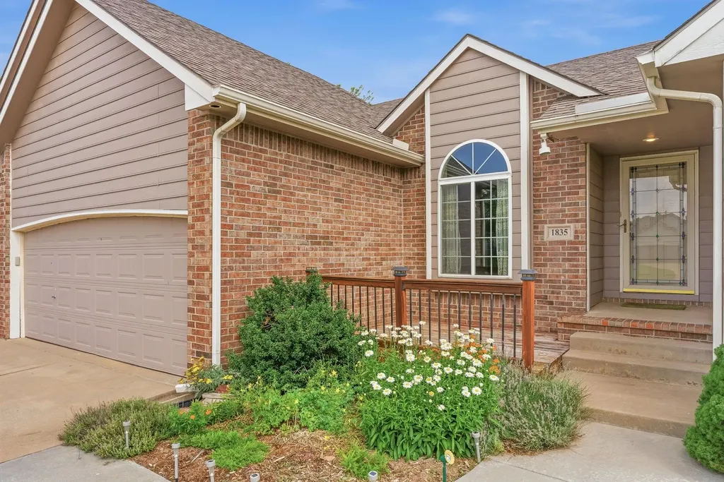 1835 S Covington Court Wichita KS 67209
