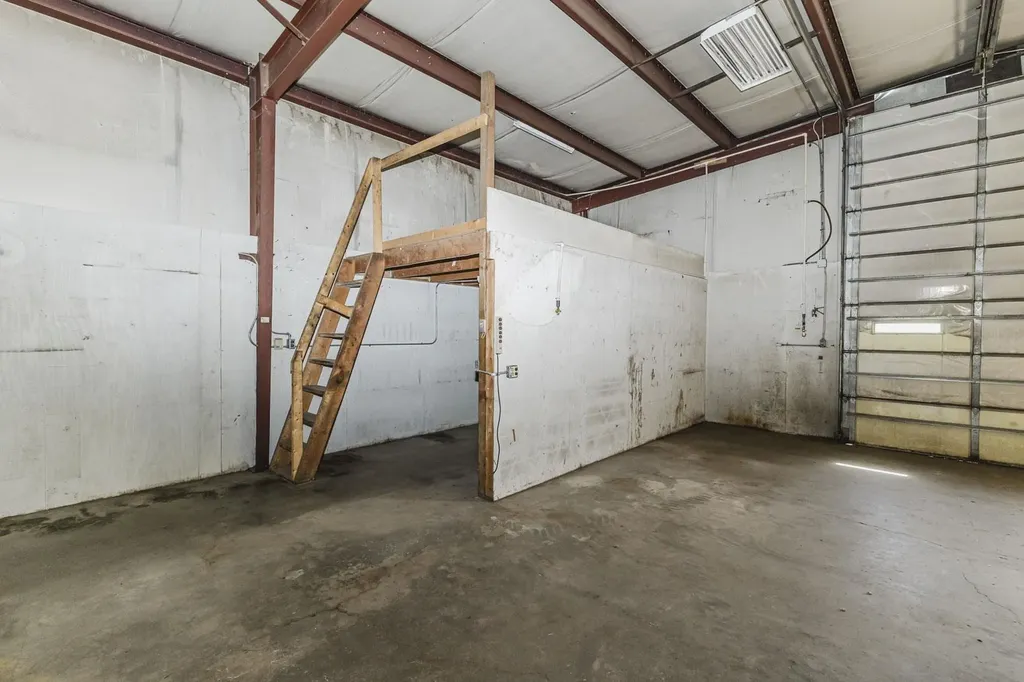 3315 E Central Winfield KS 67156