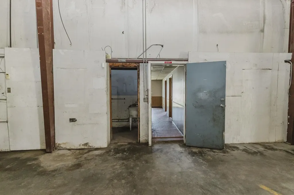 3315 E Central Winfield KS 67156