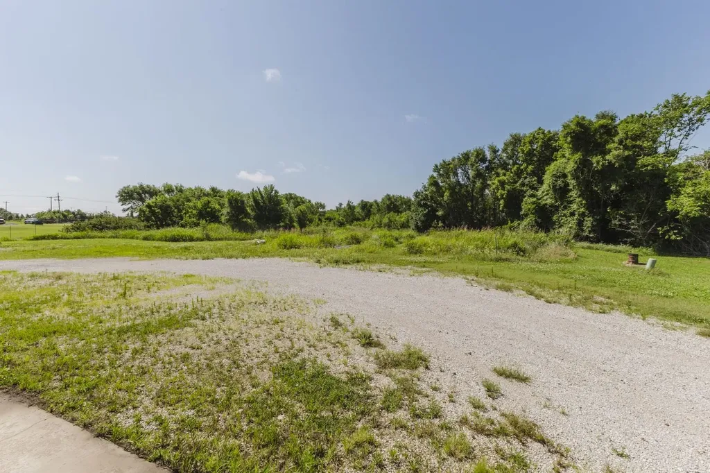 3315 E Central Winfield KS 67156