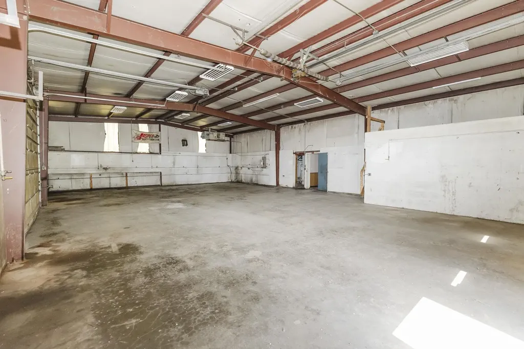 3315 E Central Winfield KS 67156