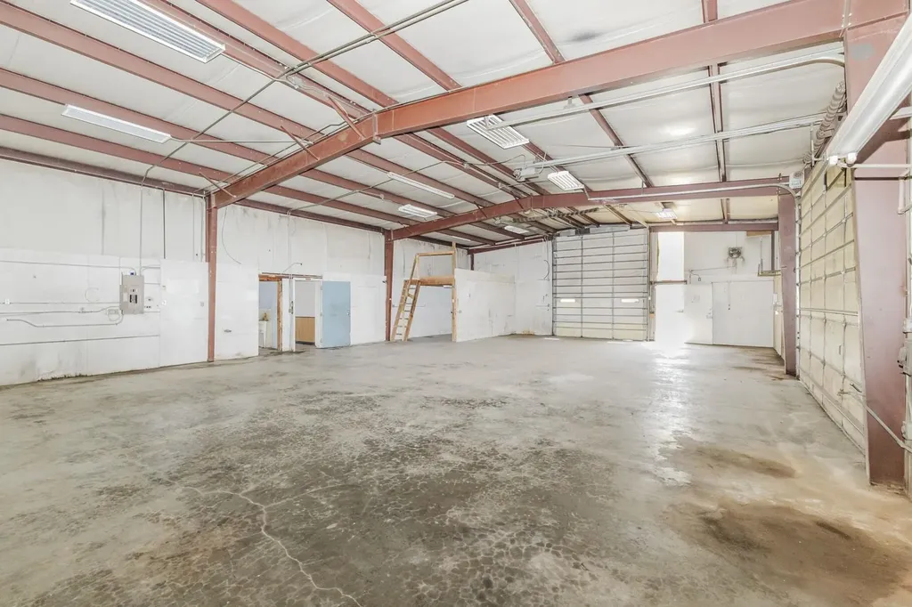 3315 E Central Winfield KS 67156
