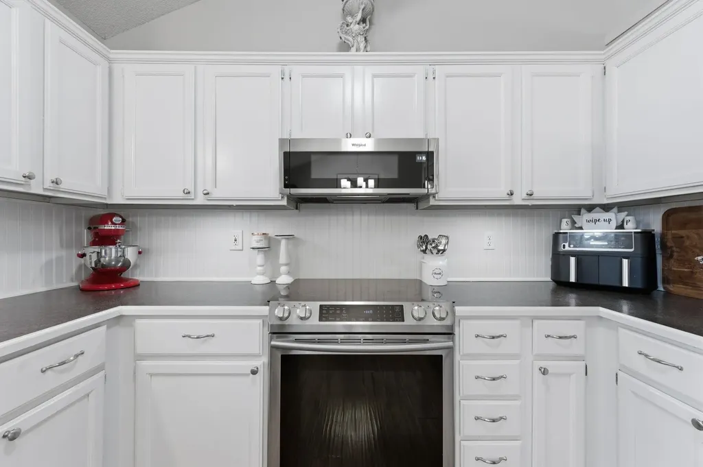 11814 W Jamesburg Street Wichita KS 67212-6457