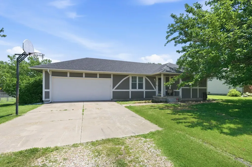 314 N Ellson Street Wichita KS 67206