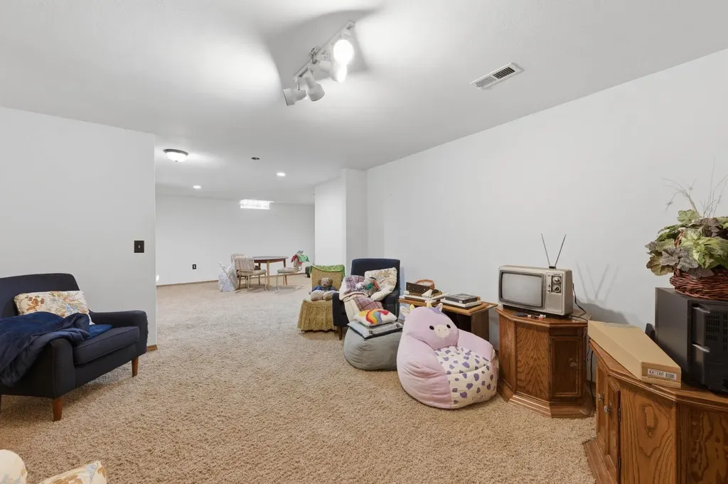 314 N Ellson Street Wichita KS 67206