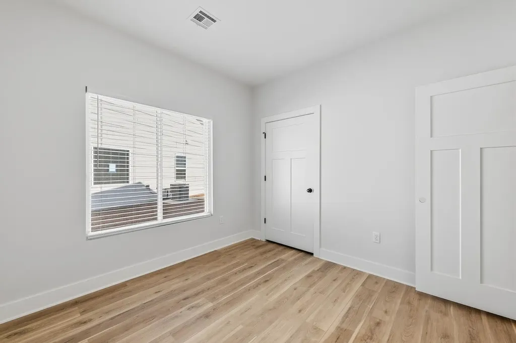 5312 W Rolly Street Wichita KS 67215