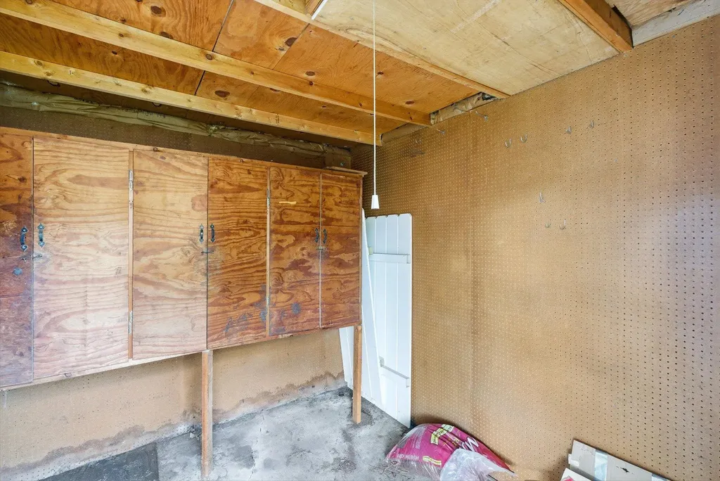 2908 S Millwood Wichita KS 67217