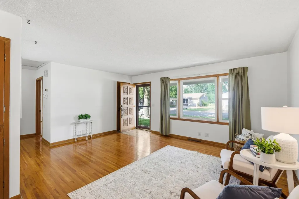 2908 S Millwood Wichita KS 67217