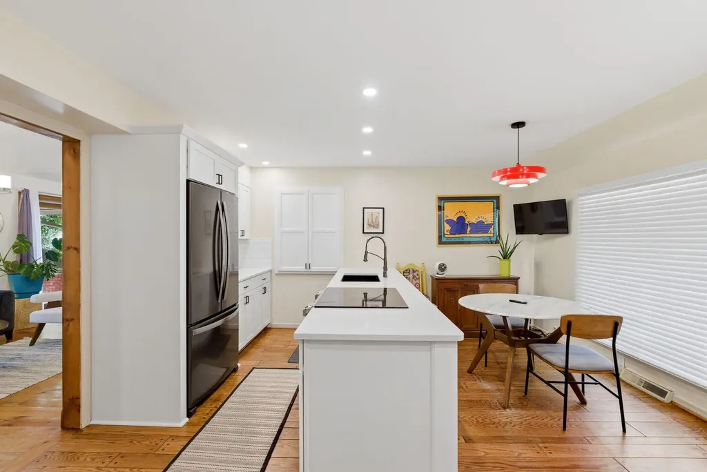 102 S Bonnie Brae Wichita KS 67207