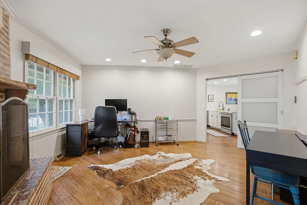 102 S Bonnie Brae Wichita KS 67207