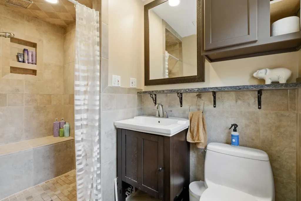 102 S Bonnie Brae Wichita KS 67207