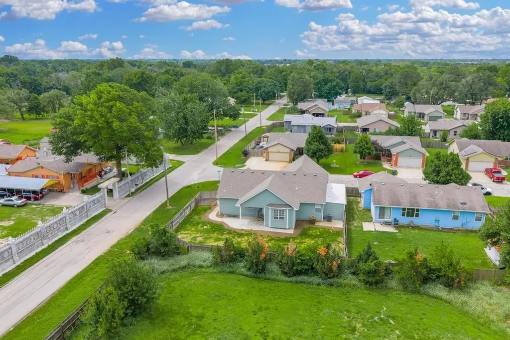 502 W 56th Wichita KS 67217