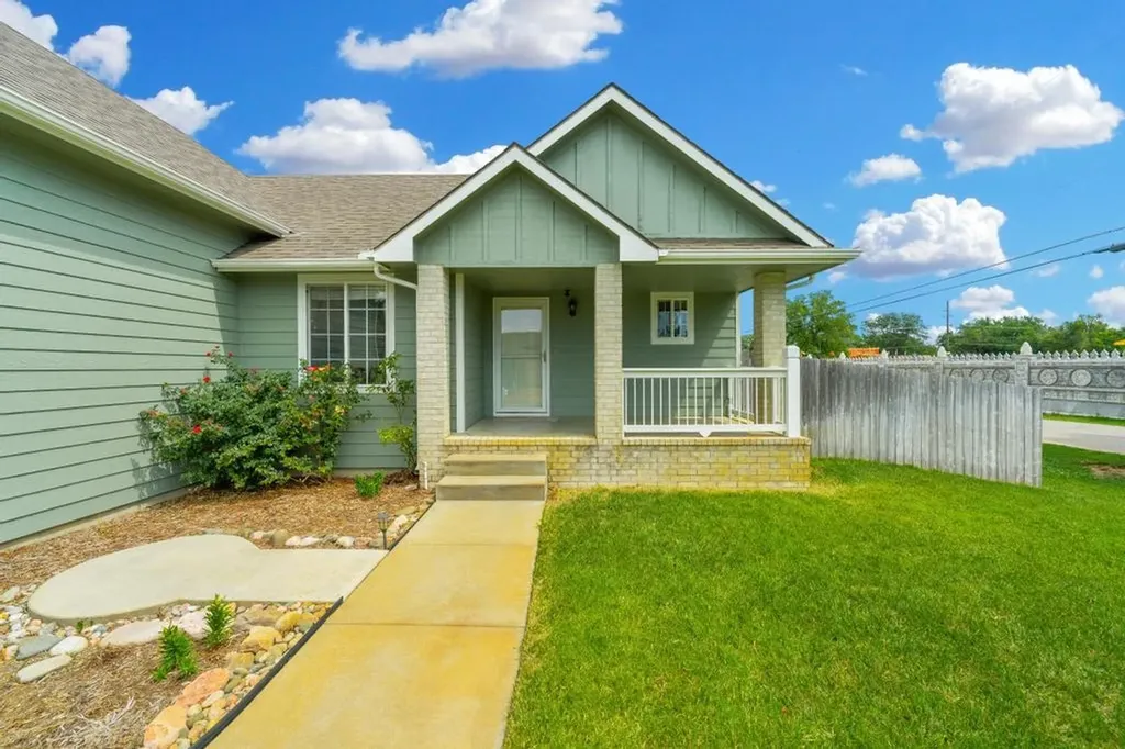 502 W 56th Wichita KS 67217