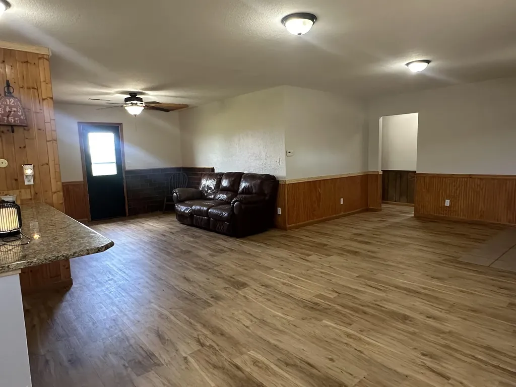1476 SE Grant Road El Dorado KS 67402