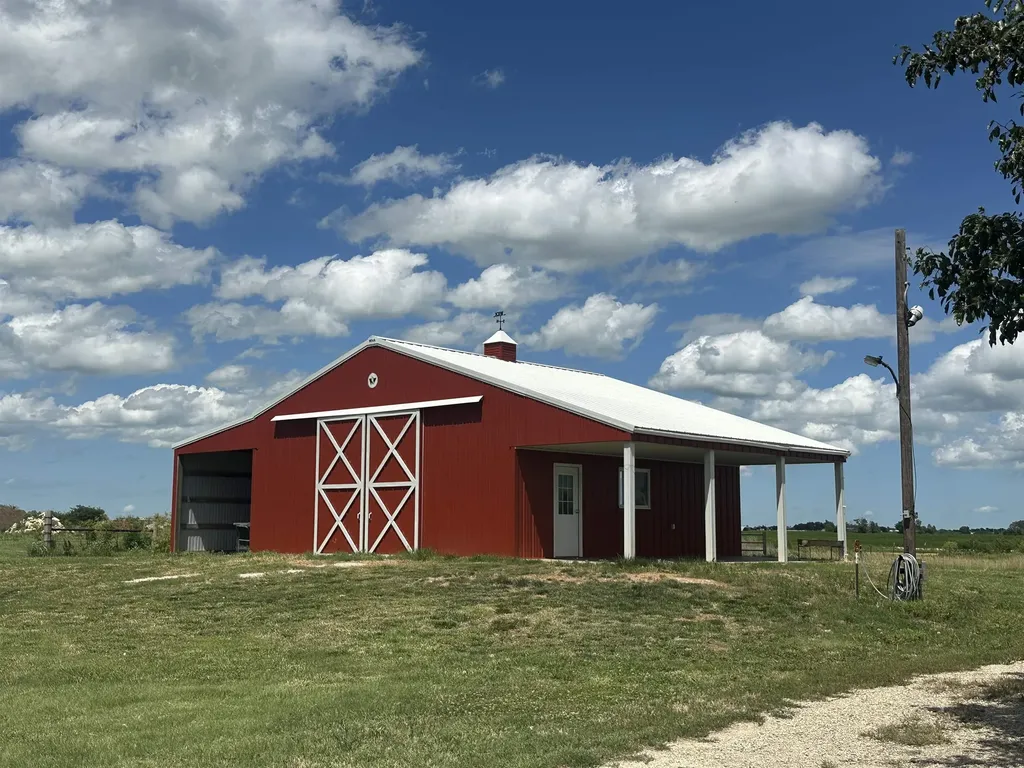 1476 SE Grant Road El Dorado KS 67402