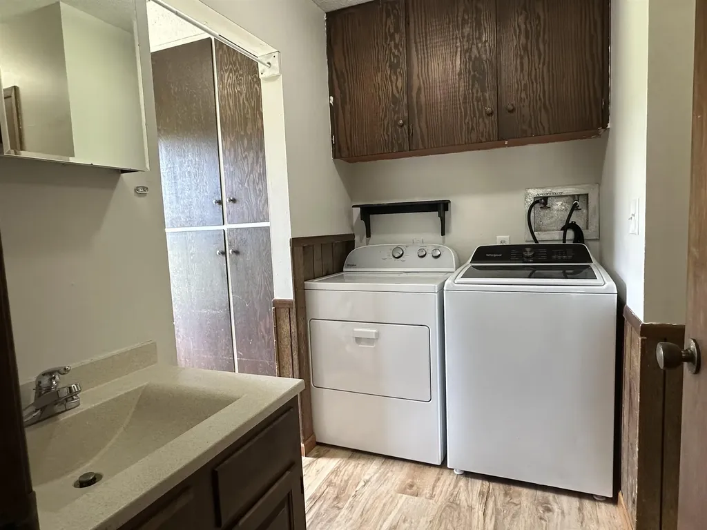 1476 SE Grant Road El Dorado KS 67402