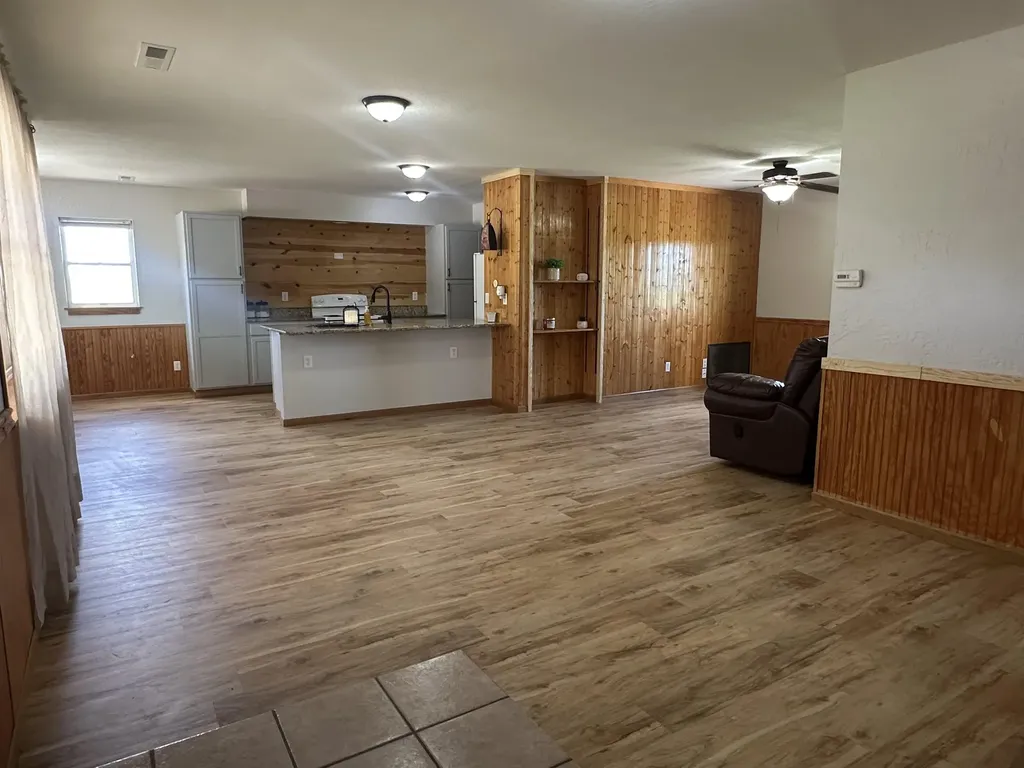 1476 SE Grant Road El Dorado KS 67402