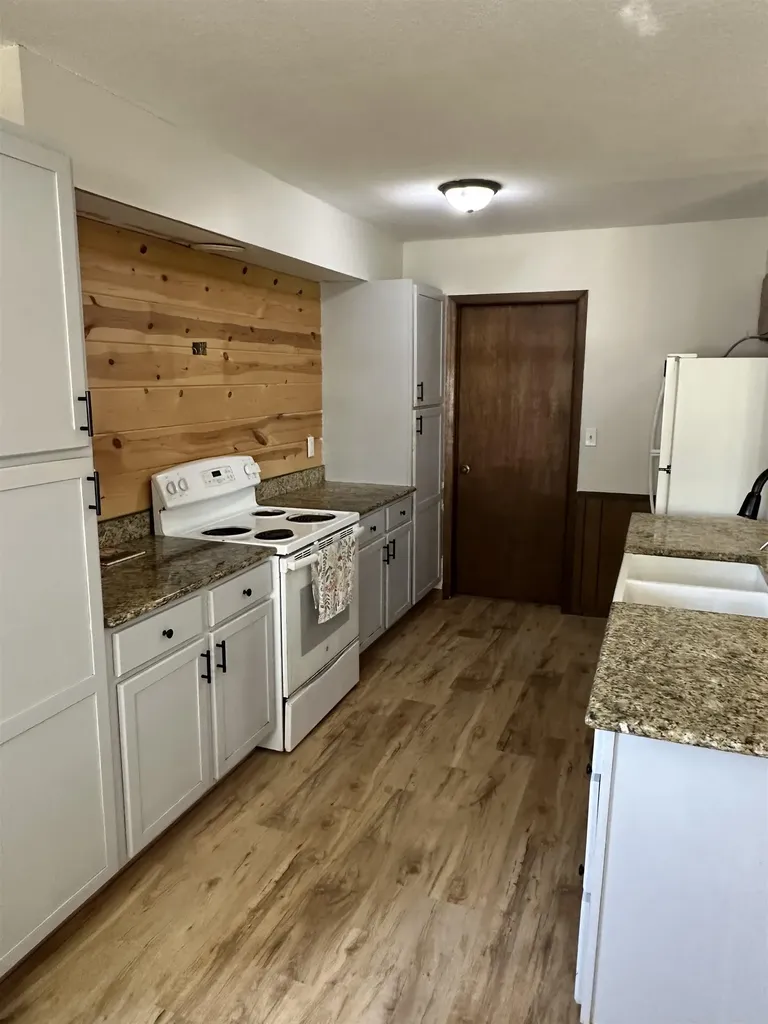 1476 SE Grant Road El Dorado KS 67402