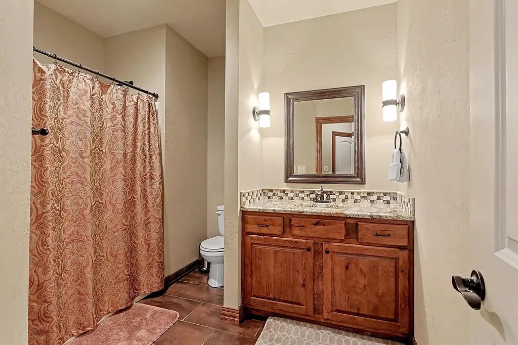 1610 N Graystone Wichita KS 67230