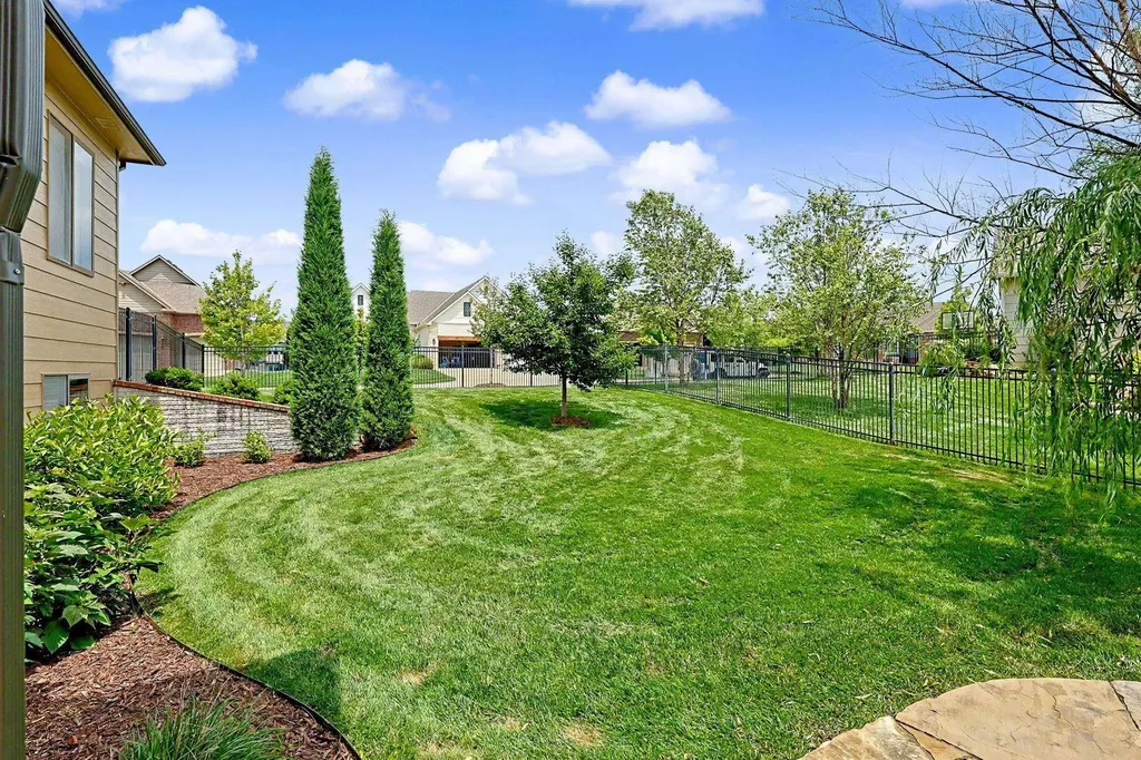 1610 N Graystone Wichita KS 67230