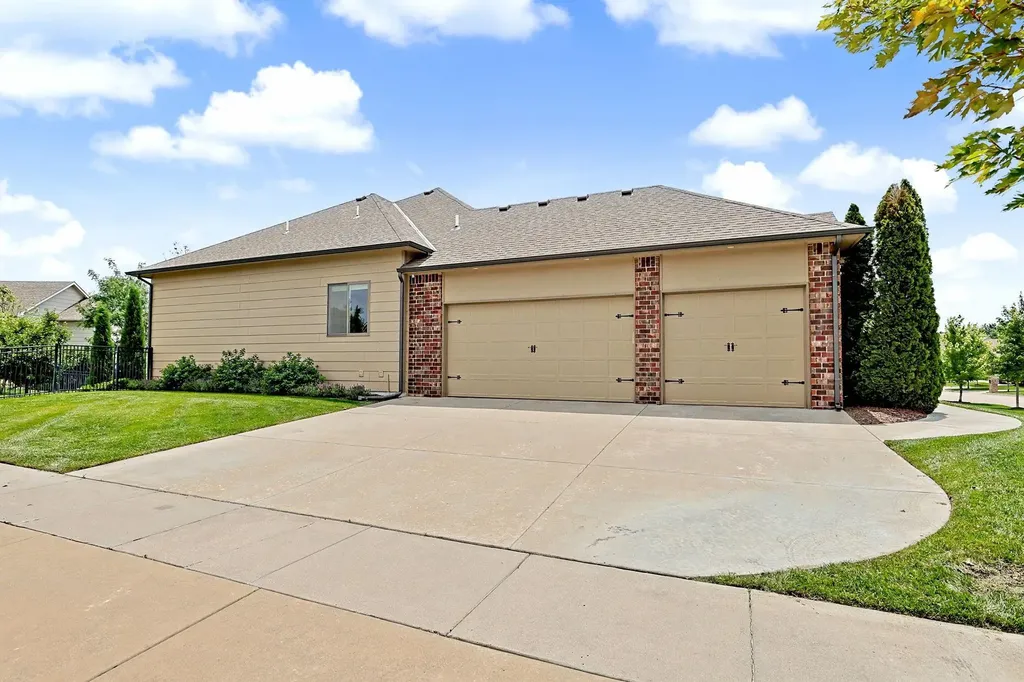 1610 N Graystone Wichita KS 67230