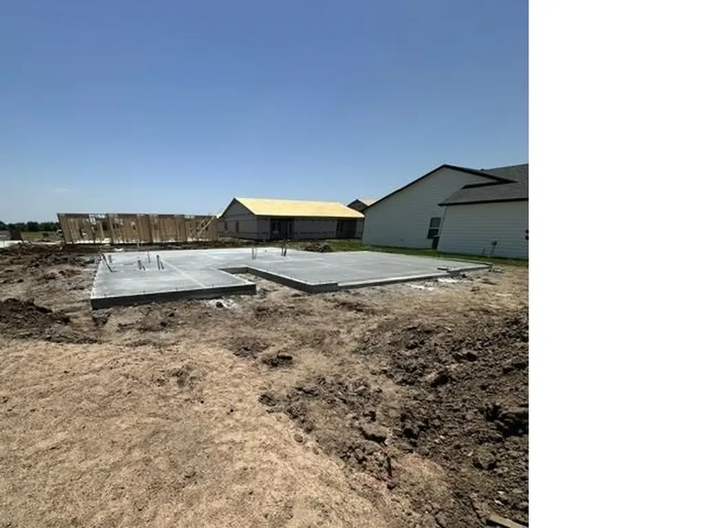 2849 S Rainier Court Wichita KS 67215