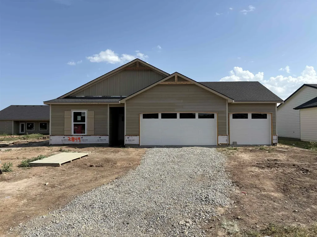 2849 S Rainier Court Wichita KS 67215