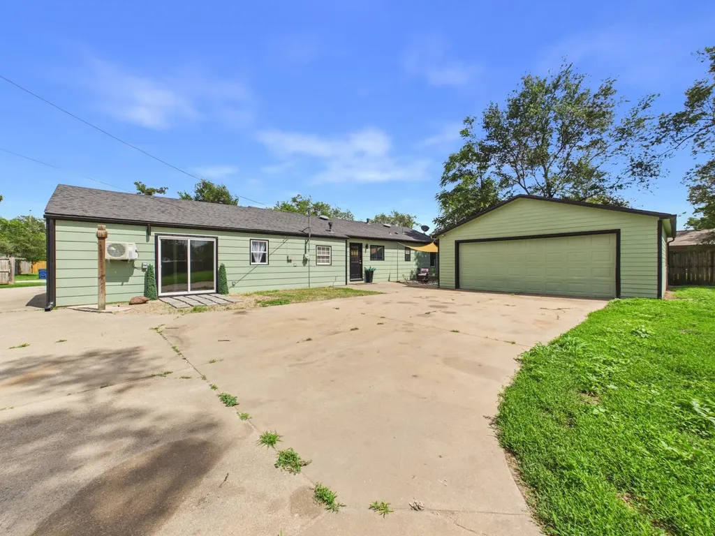 4345 S Handley Wichita KS 67217