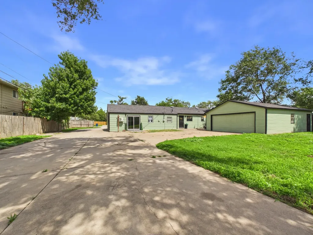4345 S Handley Wichita KS 67217