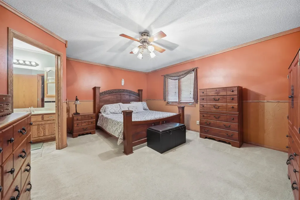 931 N Toh N Hah Court Wichita KS 67212