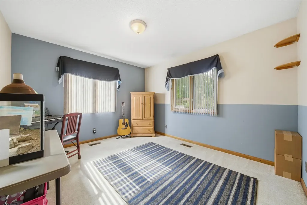 931 N Toh N Hah Court Wichita KS 67212