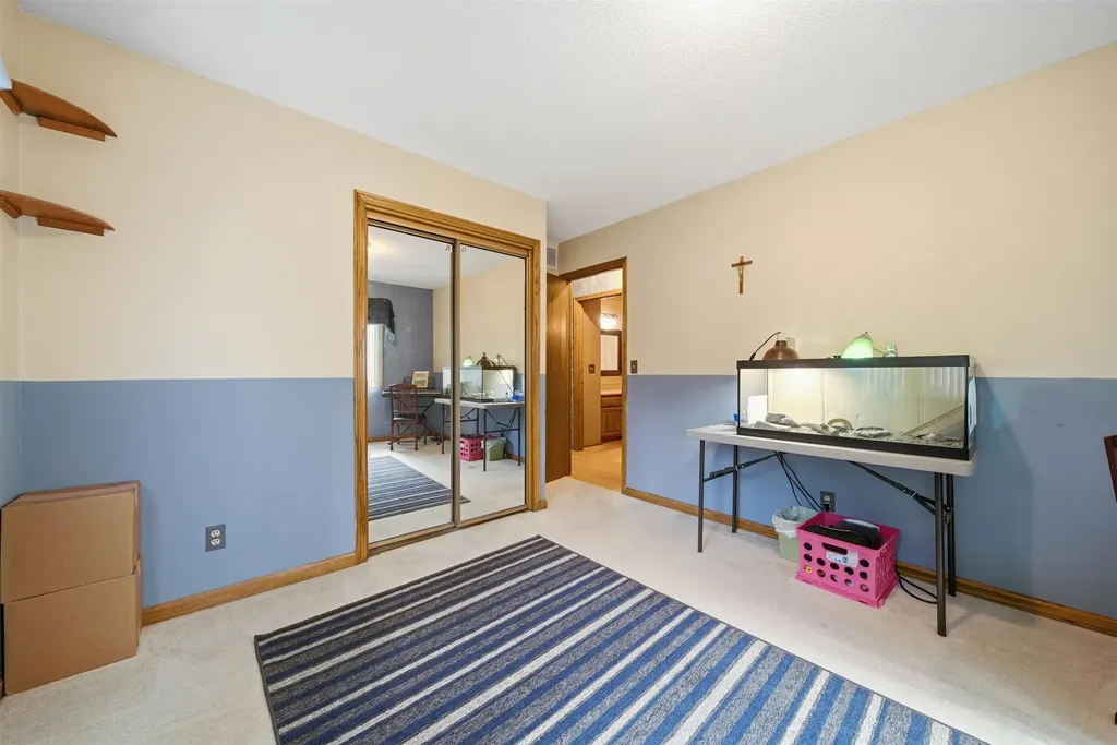 931 N Toh N Hah Court Wichita KS 67212