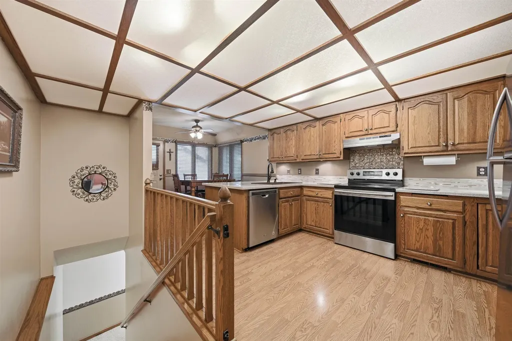 931 N Toh N Hah Court Wichita KS 67212