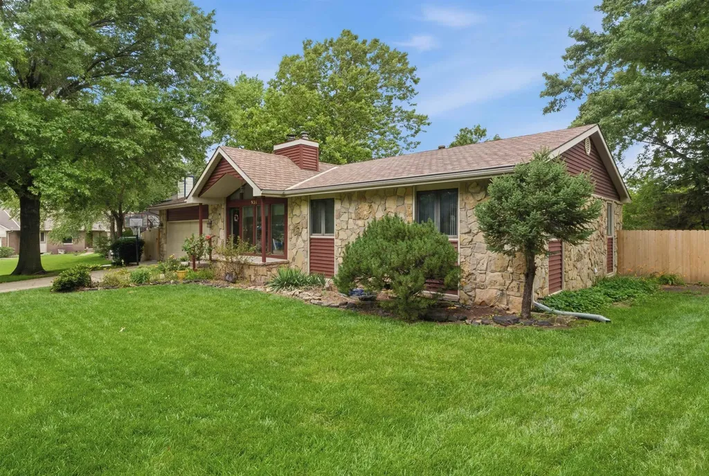 931 N Toh N Hah Court Wichita KS 67212