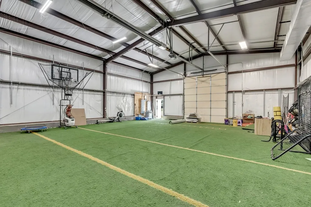 6330 SE 84th Street Newton KS 67114