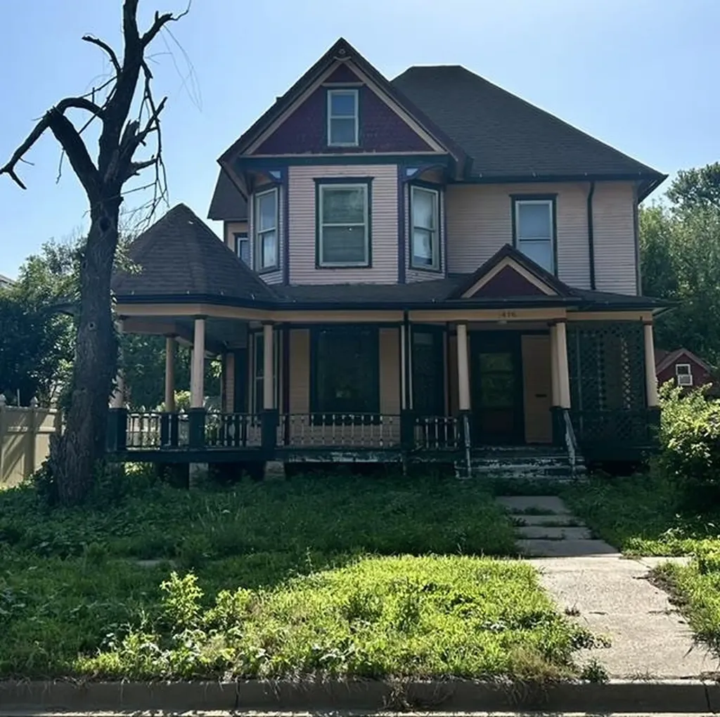 416 S G Street Wellington KS 67152