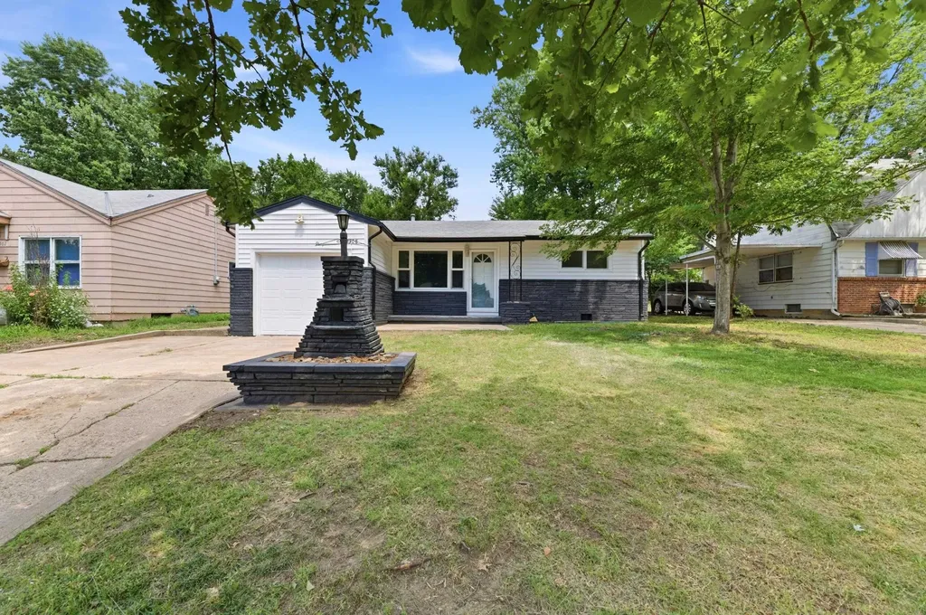 2308 S Belmont Avenue Wichita KS 67218