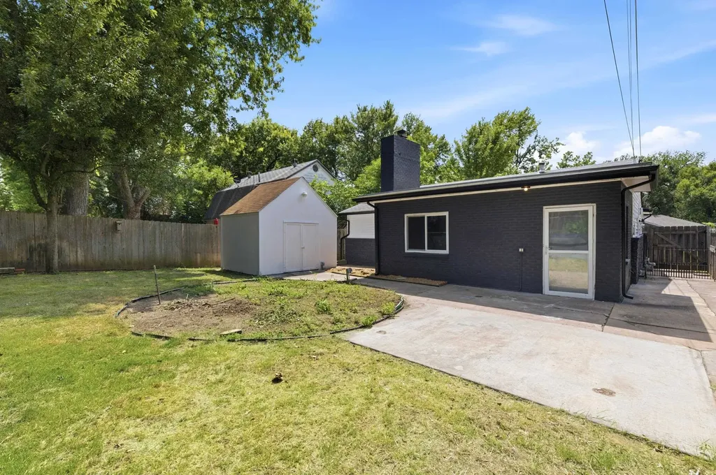 2308 S Belmont Avenue Wichita KS 67218
