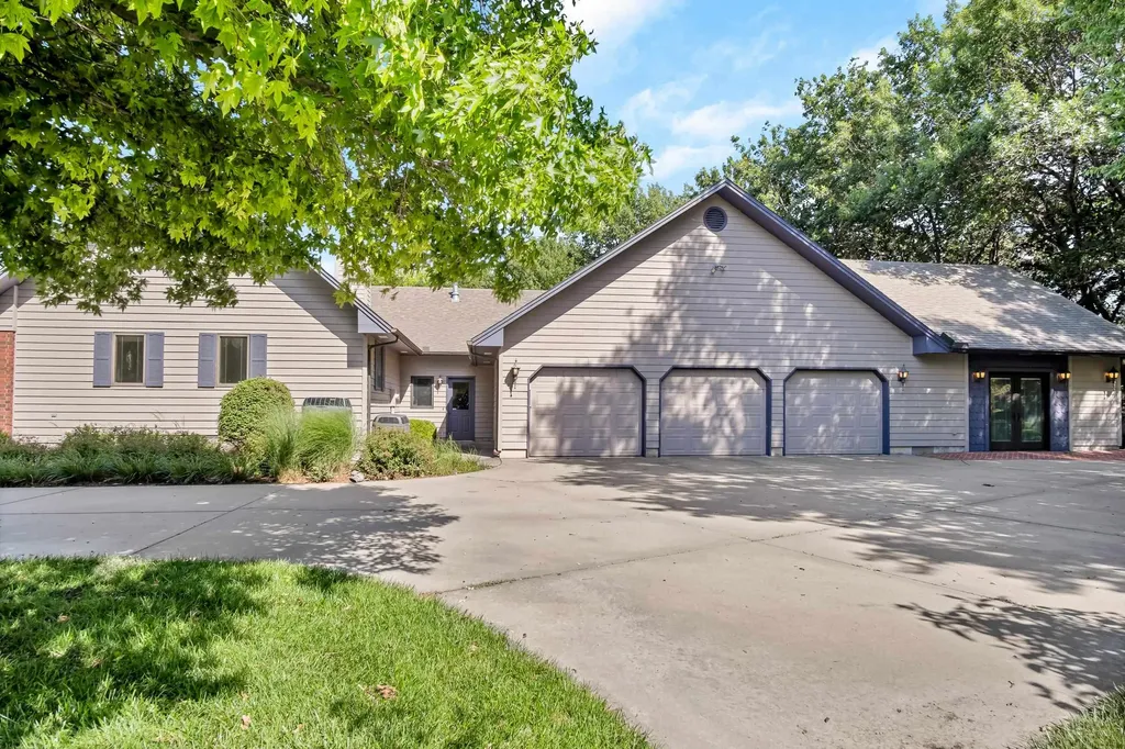 301 Campus Court North Newton KS 67117