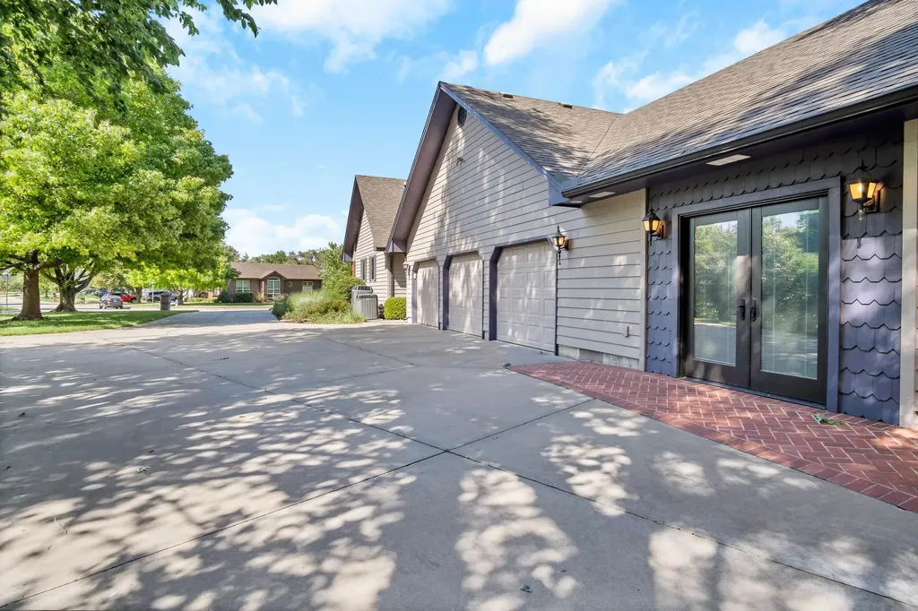 301 Campus Court North Newton KS 67117