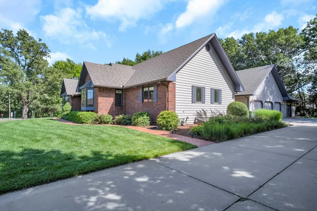 301 Campus Court North Newton KS 67117