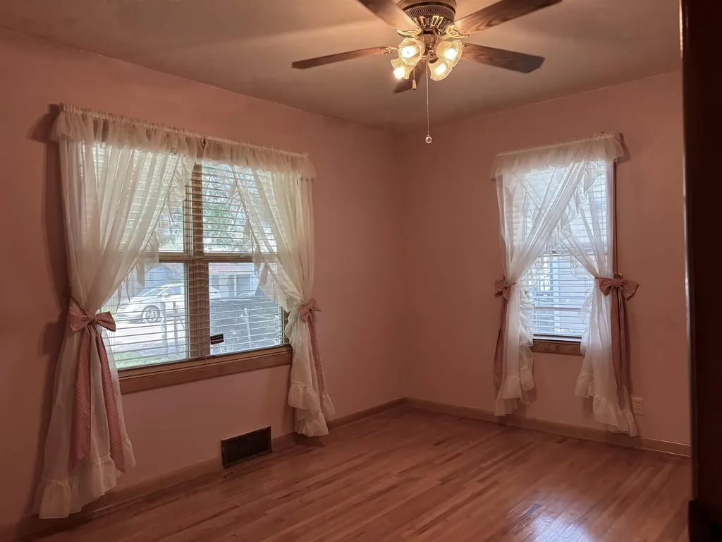1217 W Stillwell Wichita KS 67213