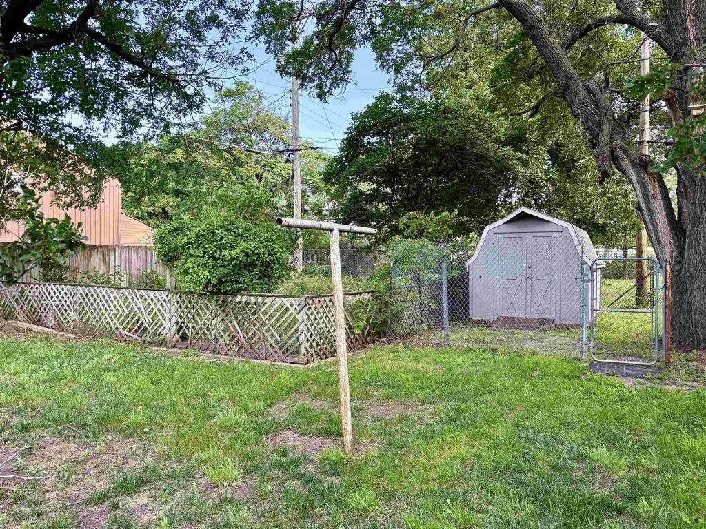 1217 W Stillwell Wichita KS 67213