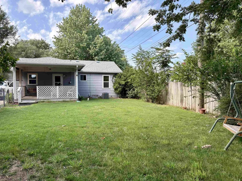 1217 W Stillwell Wichita KS 67213