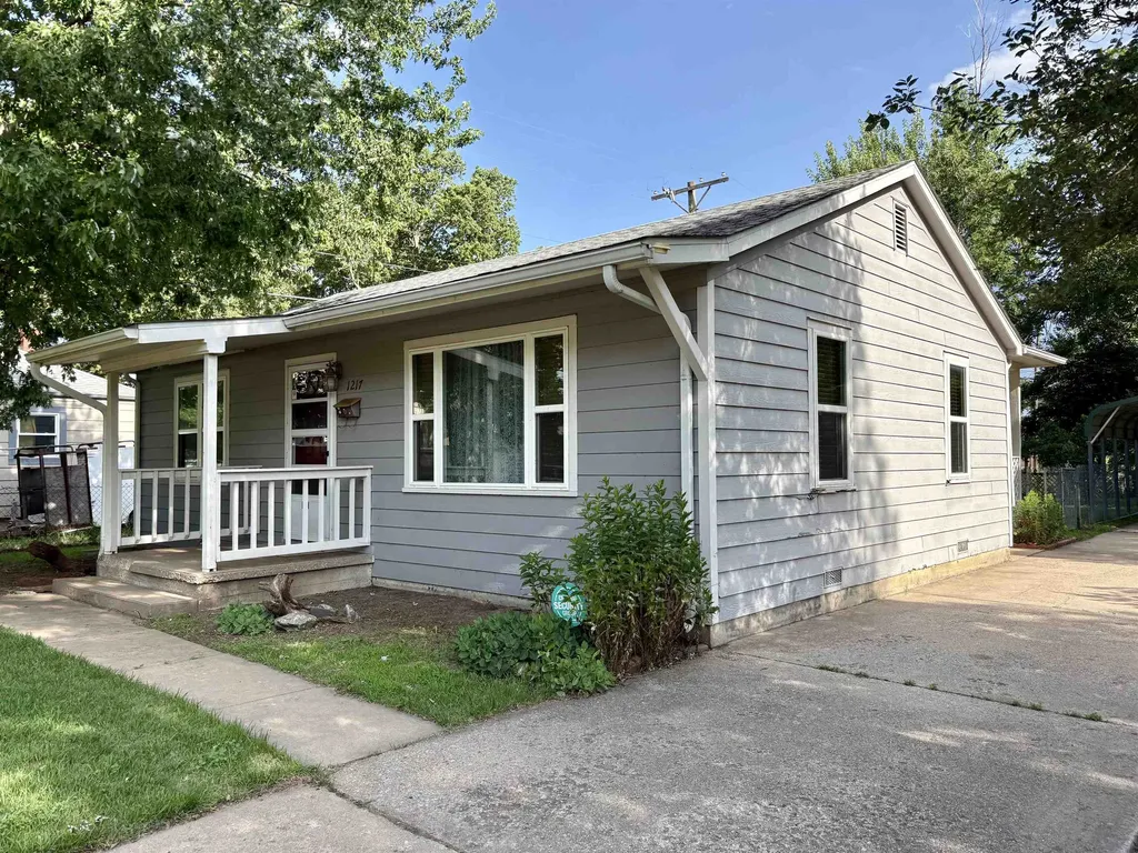 1217 W Stillwell Wichita KS 67213
